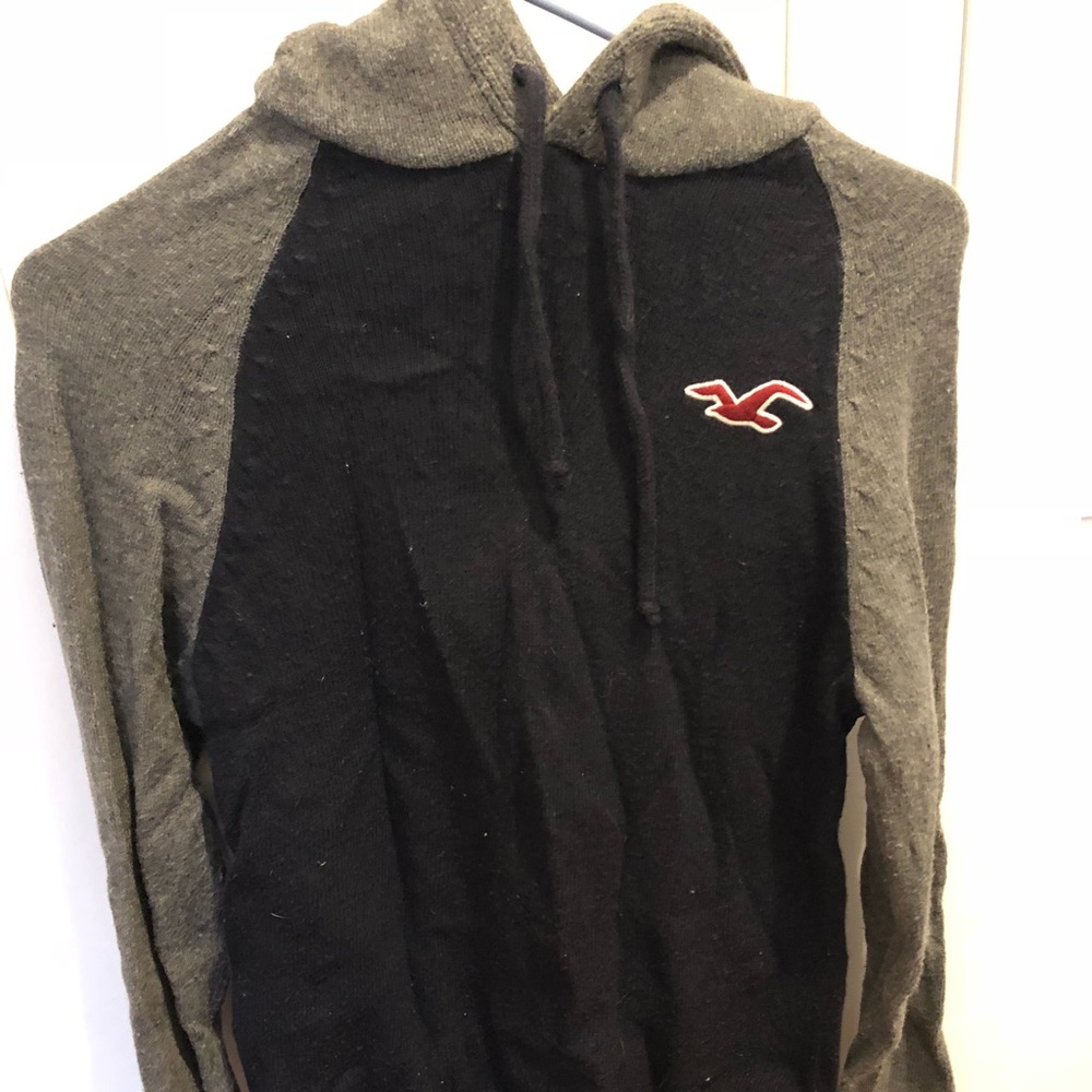 Hollister hoodie!